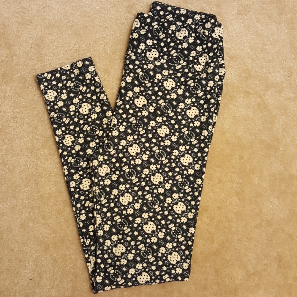 NWOT Lularoe OS Leggings